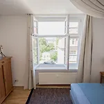 Lejlighed Modern Design Im Klassischem Altbau *