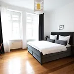 Modern Design Im Klassischem Altbau * Weimar (Thuringia)