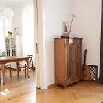 Modern Design Im Klassischem Altbau Weimar (Thuringia)