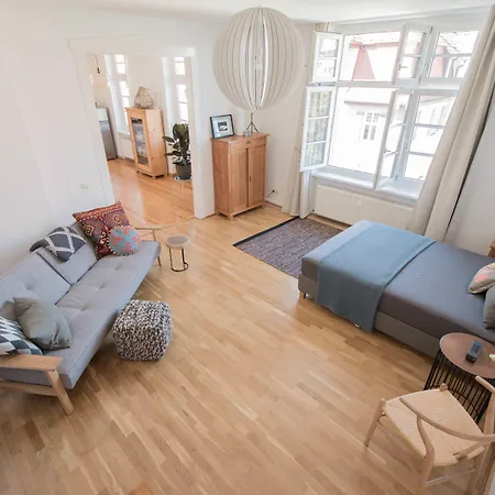 Lejlighed Modern Design Im Klassischem Altbau *