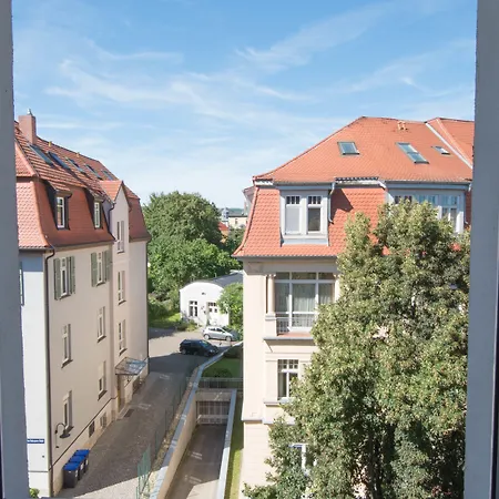 Appartement Modern Design Im Klassischem Altbau *