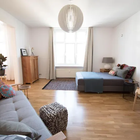 Modern Design Im Klassischem Altbau Appartamento