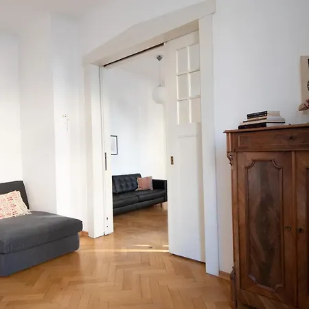 Modern Design Im Klassischem Altbau Appartamento Weimar (Thuringia)