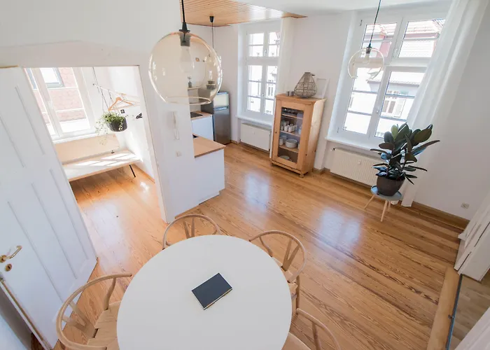 Modern Design Im Klassischem Altbau Lejlighed