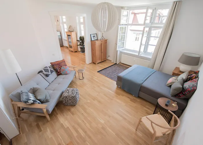 Appartement Modern Design Im Klassischem Altbau *