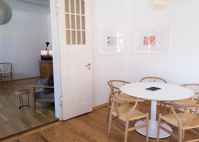 Appartement Modern Design Im Klassischem Altbau *