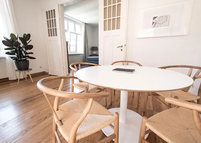 Appartement Modern Design Im Klassischem Altbau