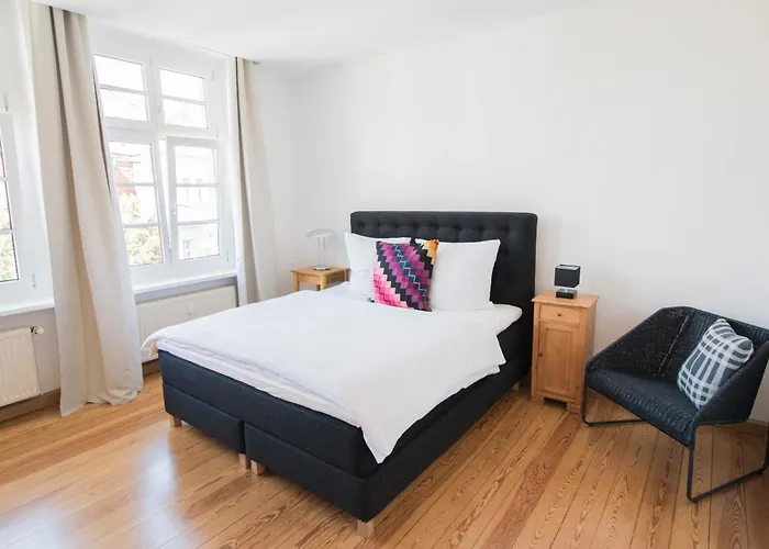 Modern Design Im Klassischem Altbau Appartement