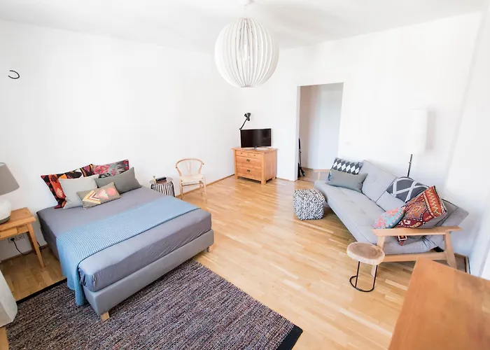 Modern Design Im Klassischem Altbau Appartement Weimar (Thuringia)