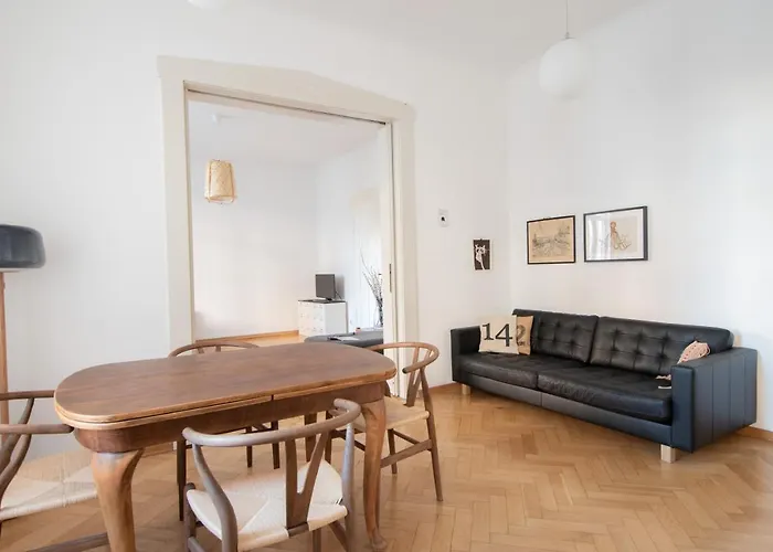 Modern Design Im Klassischem Altbau *