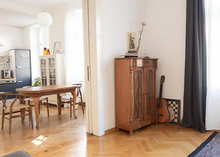 Modern Design Im Klassischem Altbau Weimar (Thuringia)