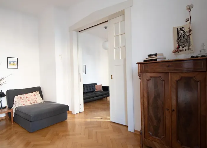 Modern Design Im Klassischem Altbau Appartement Weimar (Thuringia)