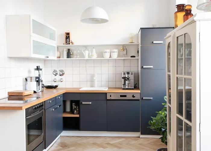 Appartement Modern Design Im Klassischem Altbau Weimar (Thuringia)